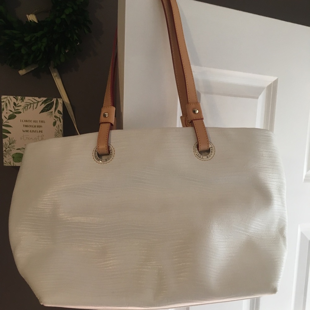 Dooney & Bourke bag